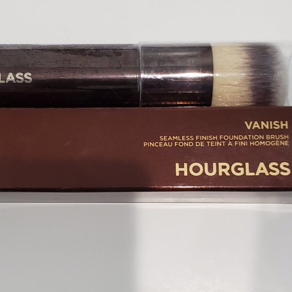 BNIB ✅ Hourglass Vanish Seamless Finish Foundation Brush ✨ NEW IN BOX - Picture 4 of 9
